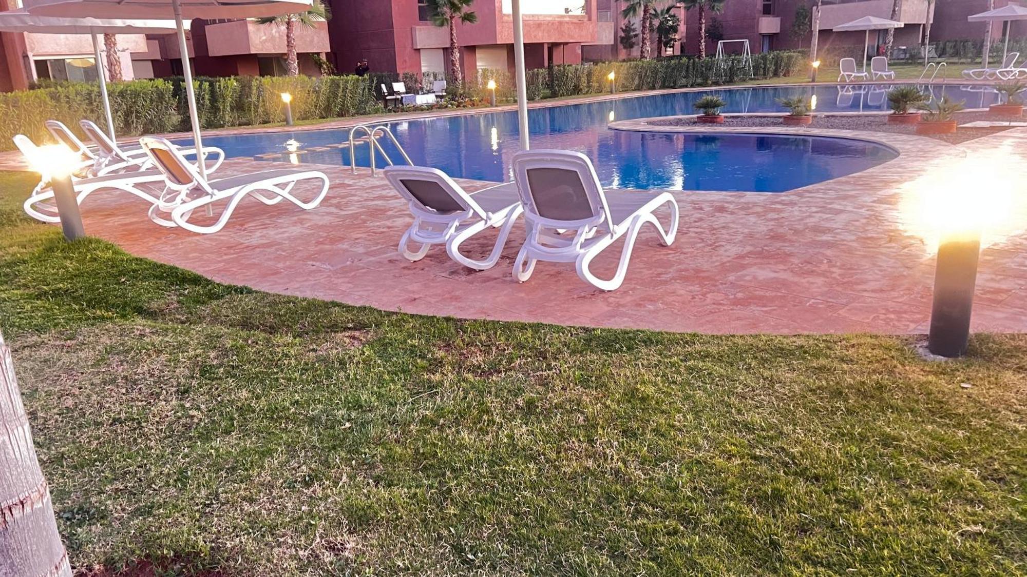 Appartement De Luxe Avec Jardin Vue Sur La Piscine Golf Securise 24H Sur 24 A 5 Minutes De L Aeroport Marrakesh Eksteriør bilde